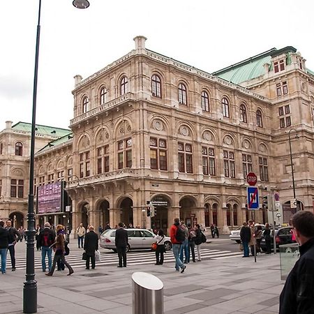 Ferienwohnung OPERA Am Operneck SELF CHECK IN Wien Exterior foto