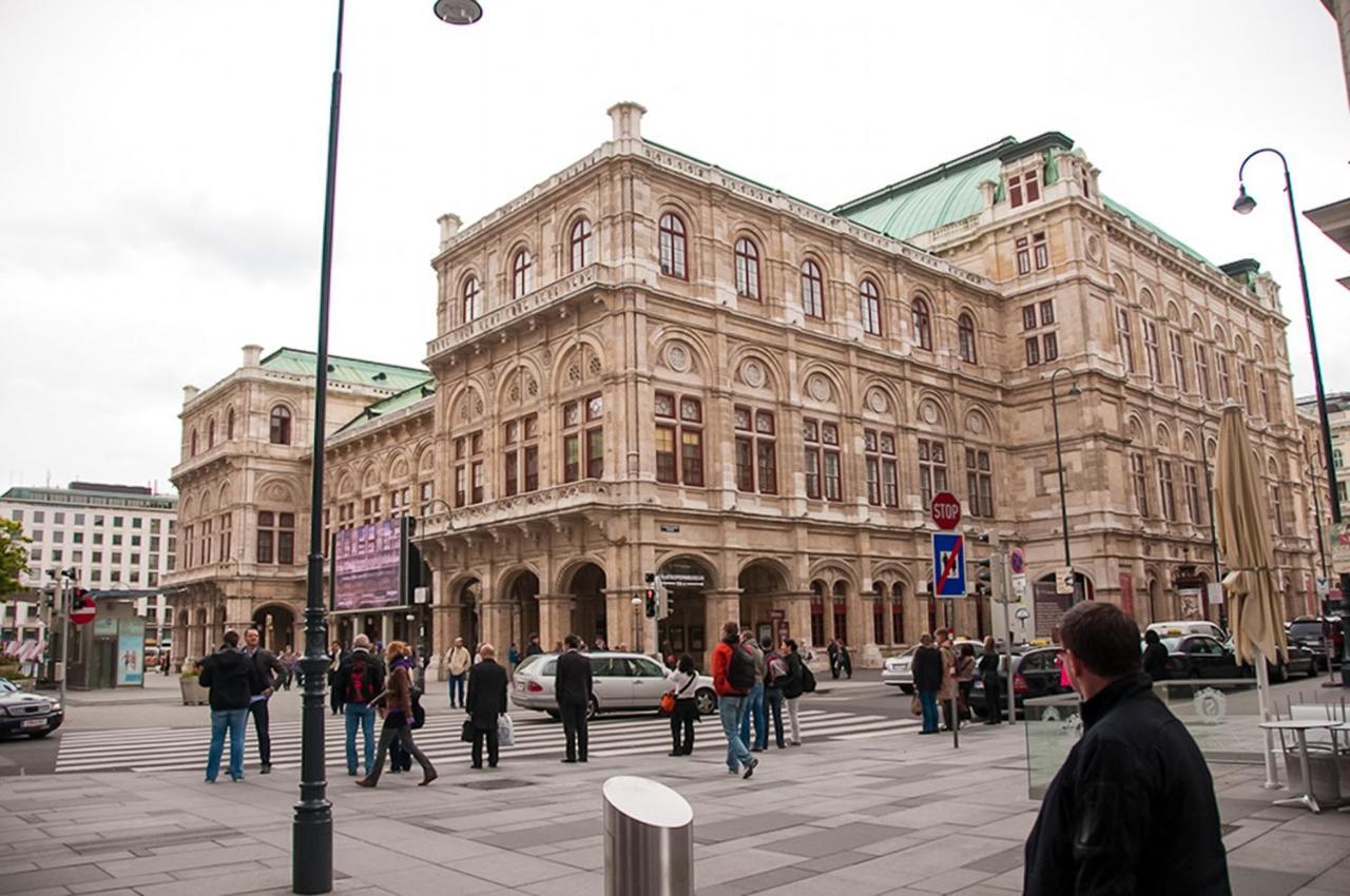 Ferienwohnung OPERA Am Operneck SELF CHECK IN Wien Exterior foto
